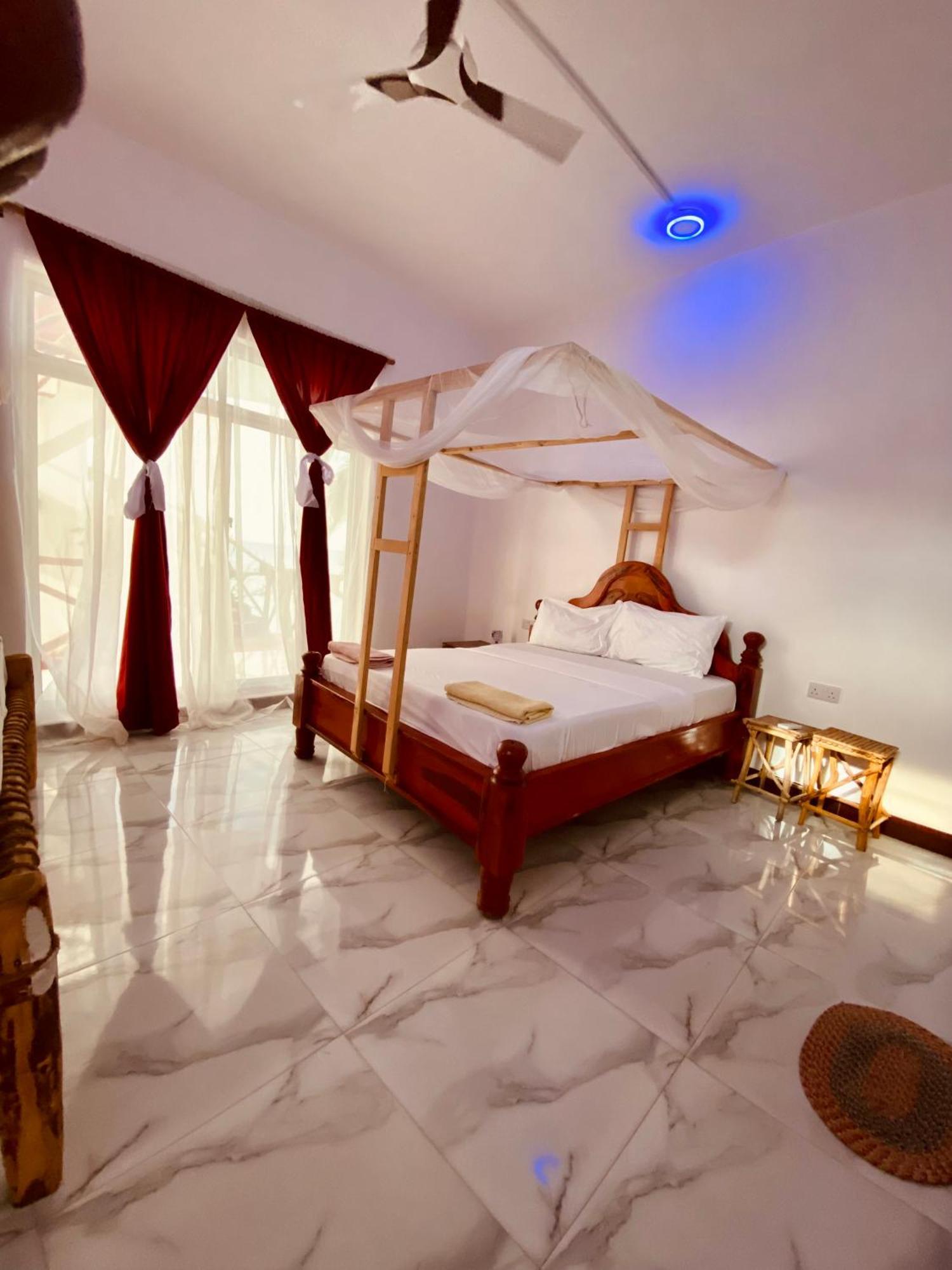 Zaina'S Beach House Нунгви Экстерьер фото