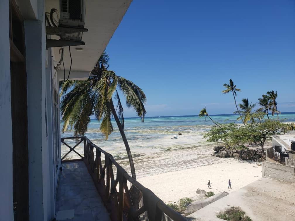 Zaina'S Beach House Нунгви Экстерьер фото